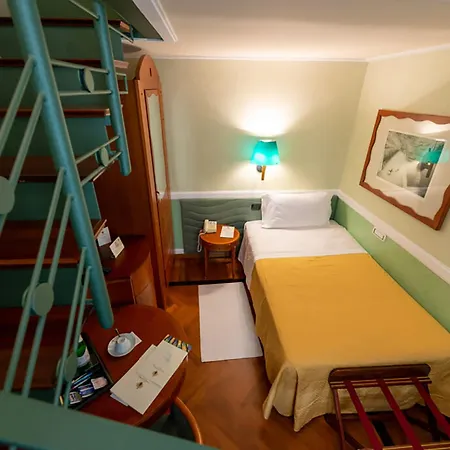 Отель Grand Ortigia 5*